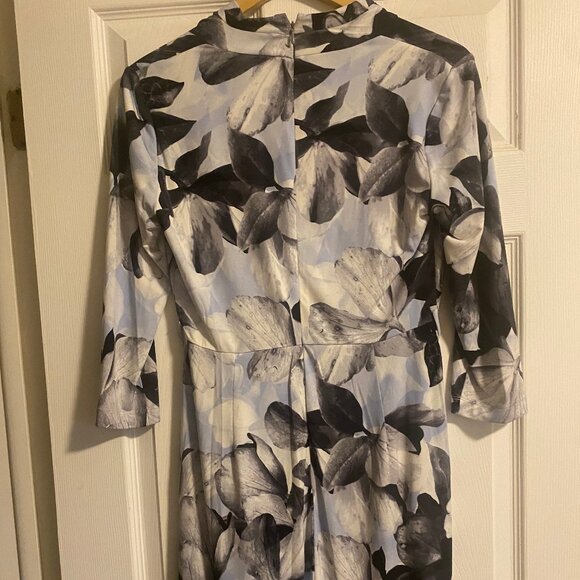 Calvin Klein Women's Dress - Picture 5 of 6